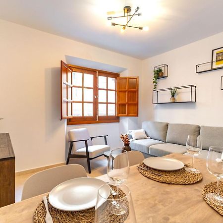 Charming 2 Bedroom Apartment At San Marcos Plaza By Ocityzen Sevilla Exteriör bild