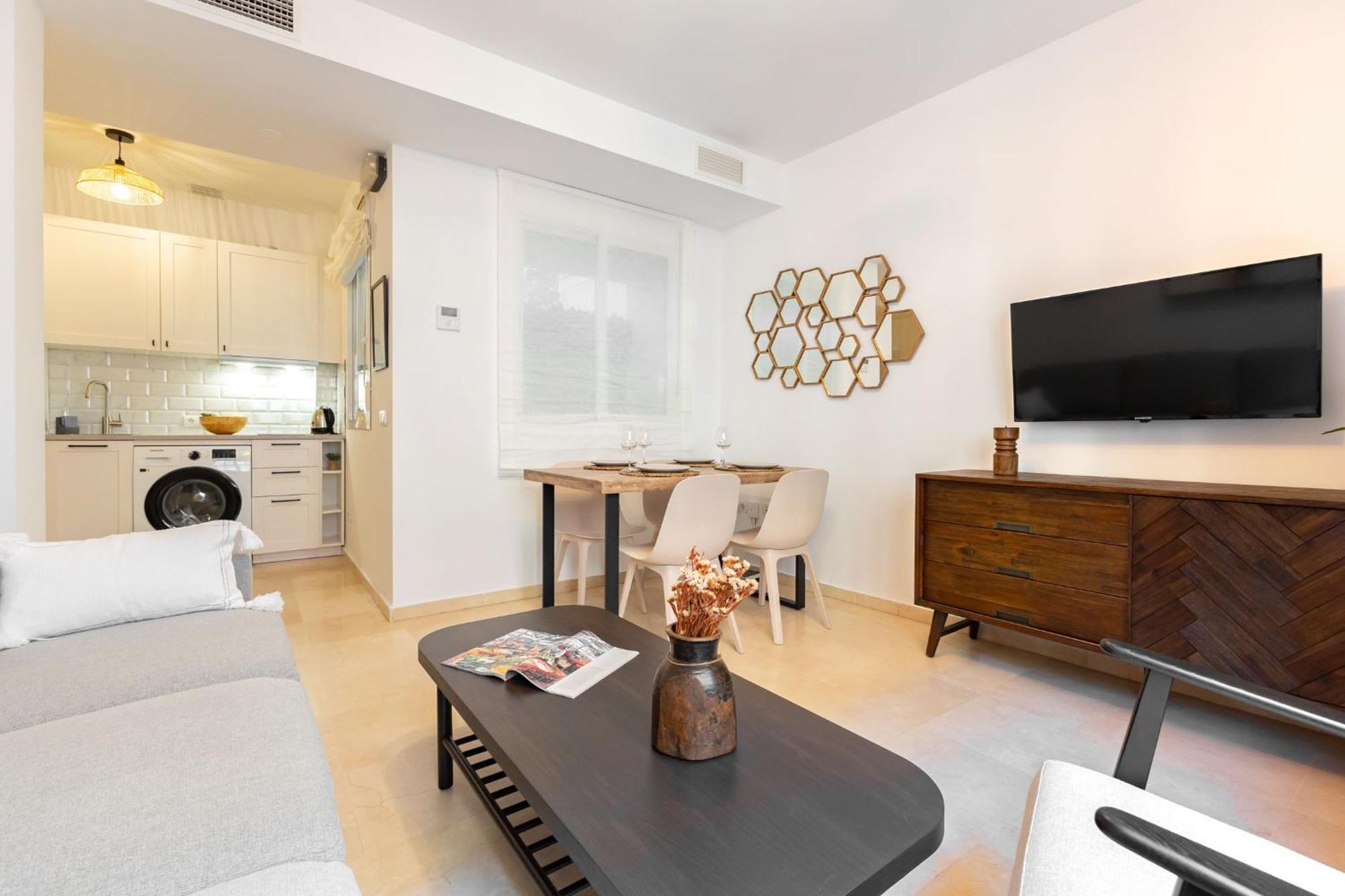 Charming 2 Bedroom Apartment At San Marcos Plaza By Ocityzen Sevilla Exteriör bild
