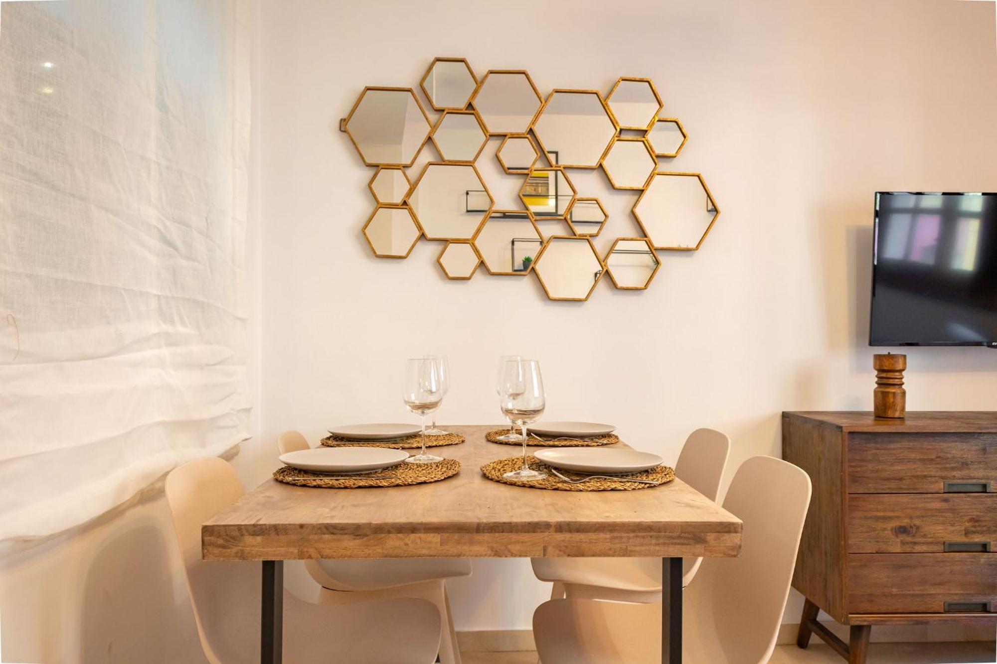Charming 2 Bedroom Apartment At San Marcos Plaza By Ocityzen Sevilla Exteriör bild