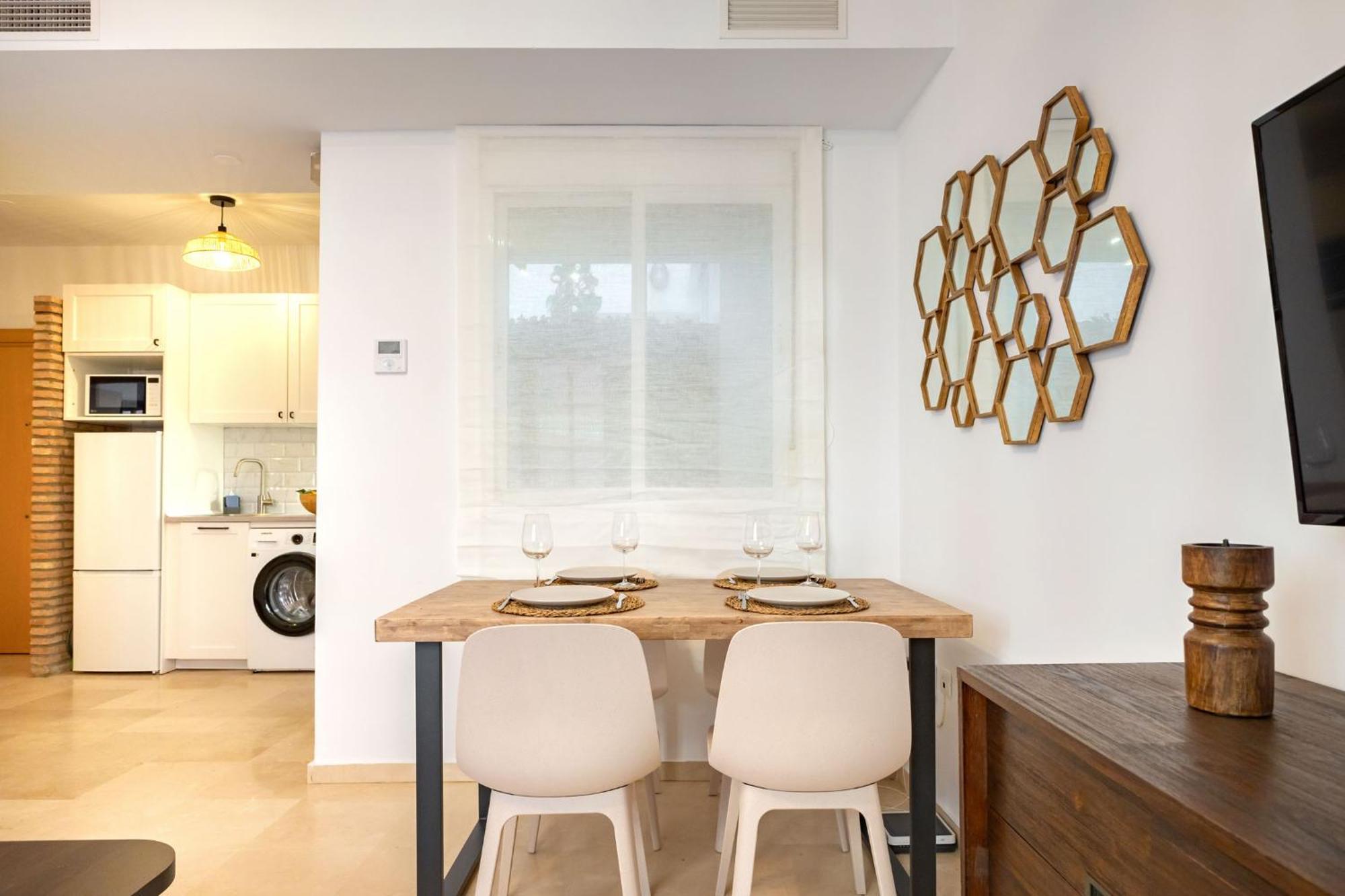 Charming 2 Bedroom Apartment At San Marcos Plaza By Ocityzen Sevilla Exteriör bild