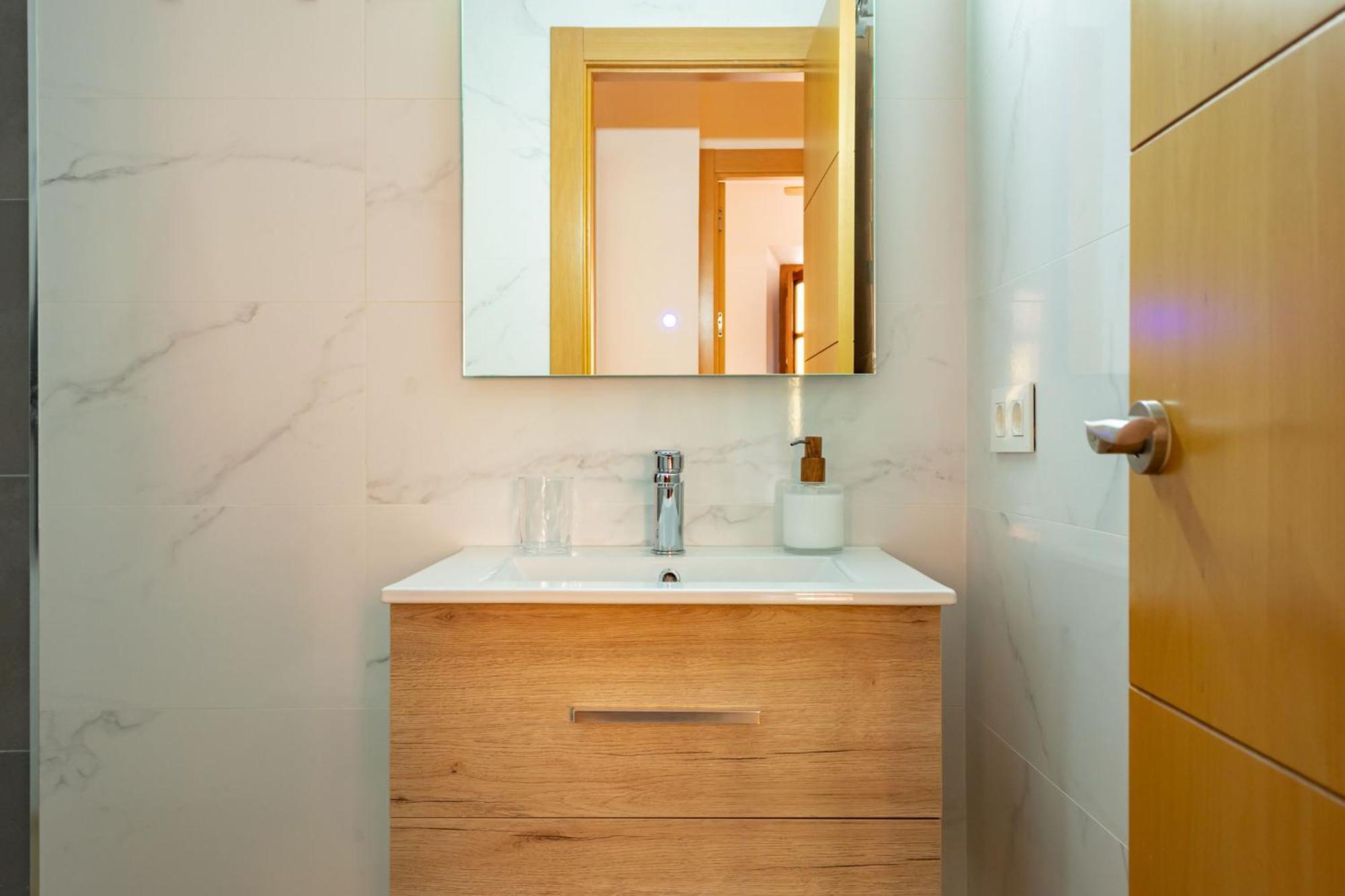Charming 2 Bedroom Apartment At San Marcos Plaza By Ocityzen Sevilla Exteriör bild