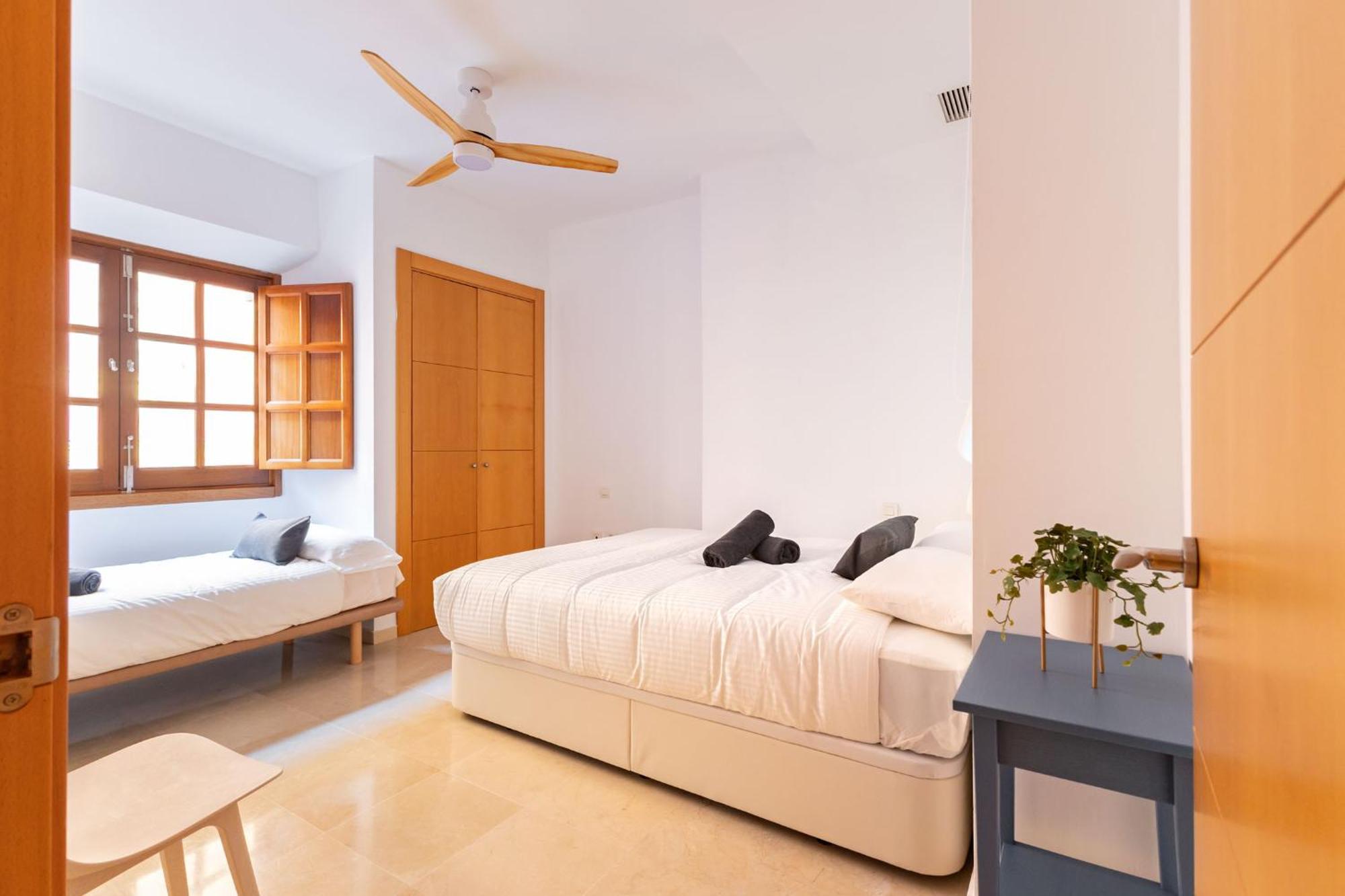 Charming 2 Bedroom Apartment At San Marcos Plaza By Ocityzen Sevilla Exteriör bild