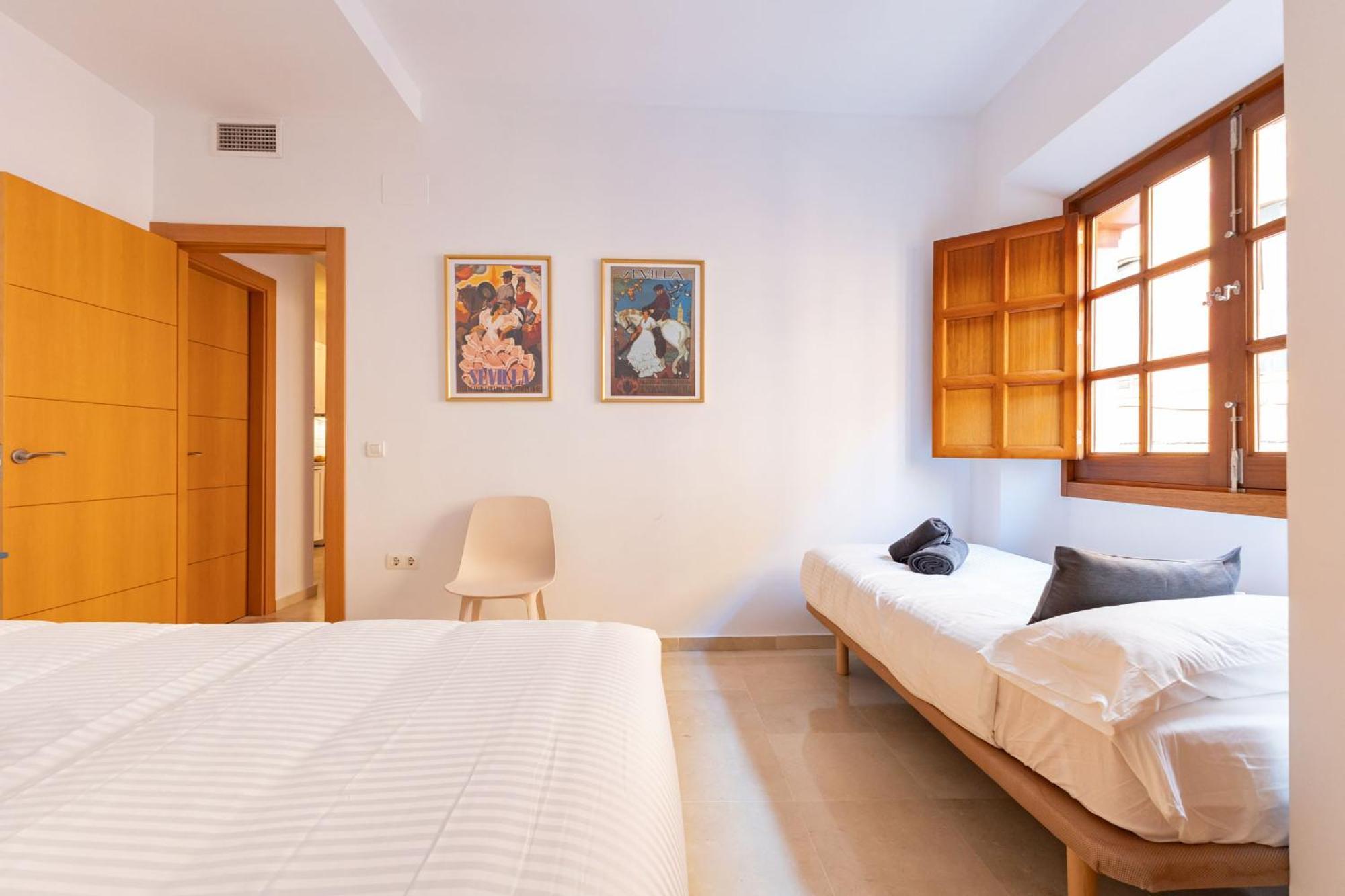 Charming 2 Bedroom Apartment At San Marcos Plaza By Ocityzen Sevilla Exteriör bild